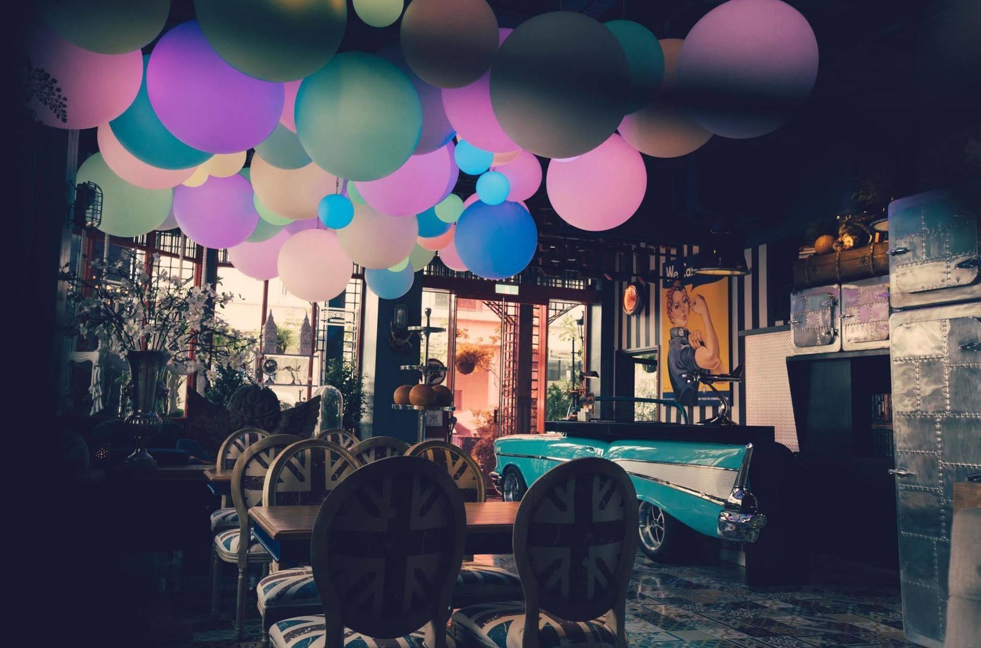 كاوشيونغ Smokey Joe'S Apartment المظهر الخارجي الصورة