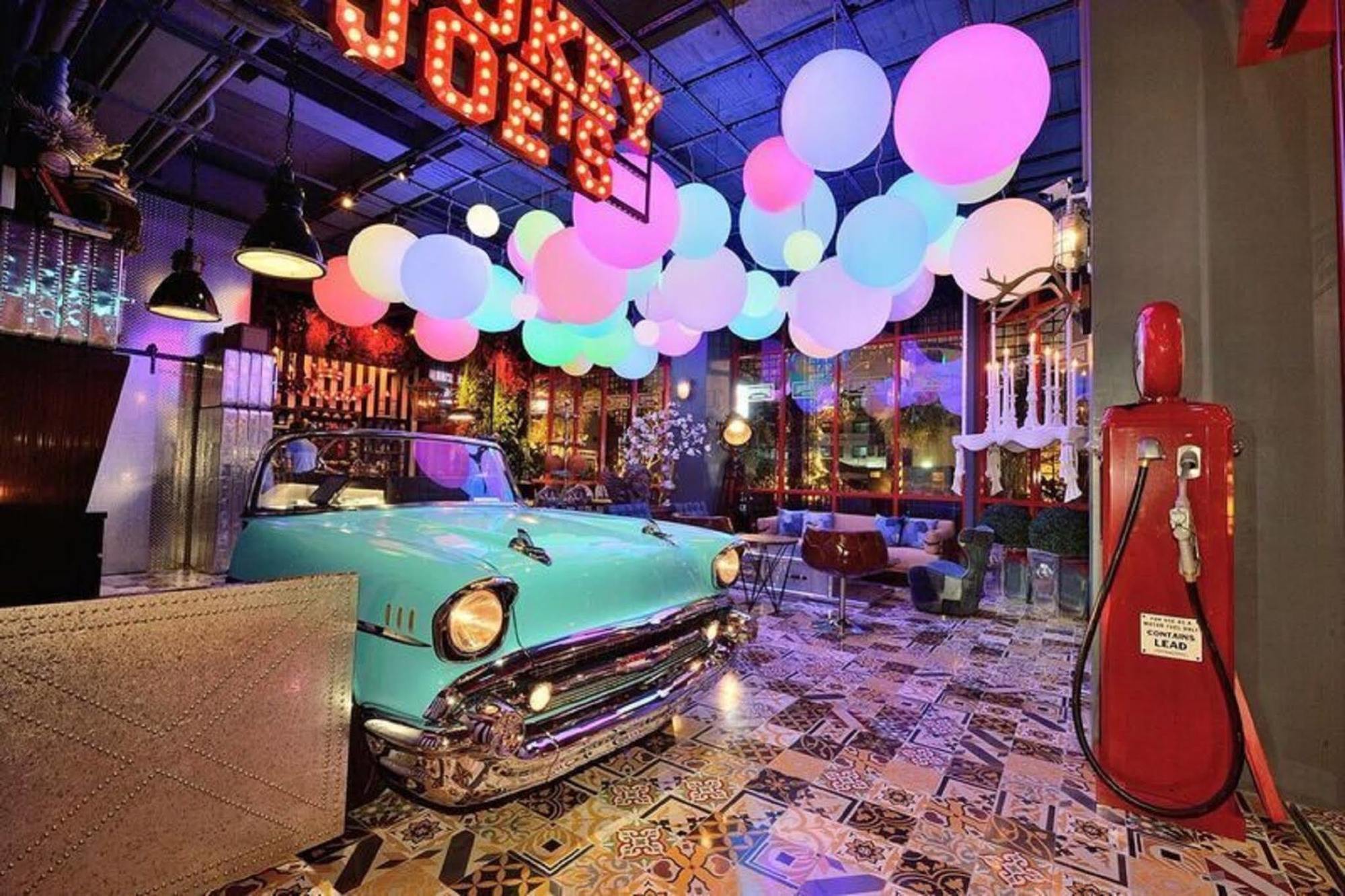 كاوشيونغ Smokey Joe'S Apartment المظهر الخارجي الصورة