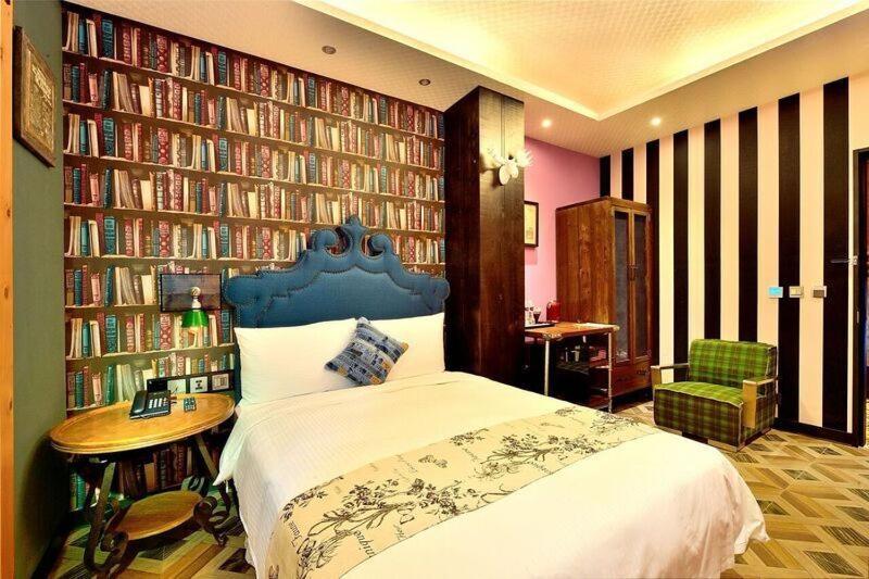 كاوشيونغ Smokey Joe'S Apartment المظهر الخارجي الصورة